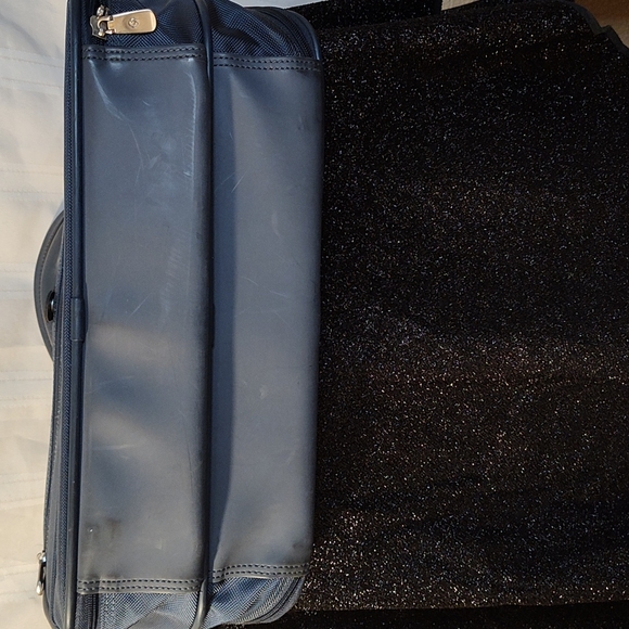 Samsonite Travel Bag - Picture 9 of 9